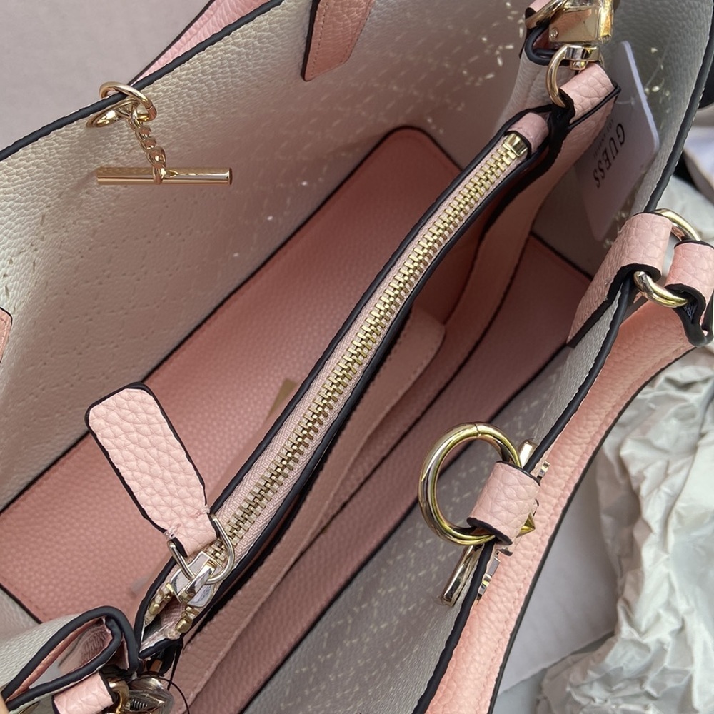 New GUESS Amara Satchel Peach - Picture 8 of 8